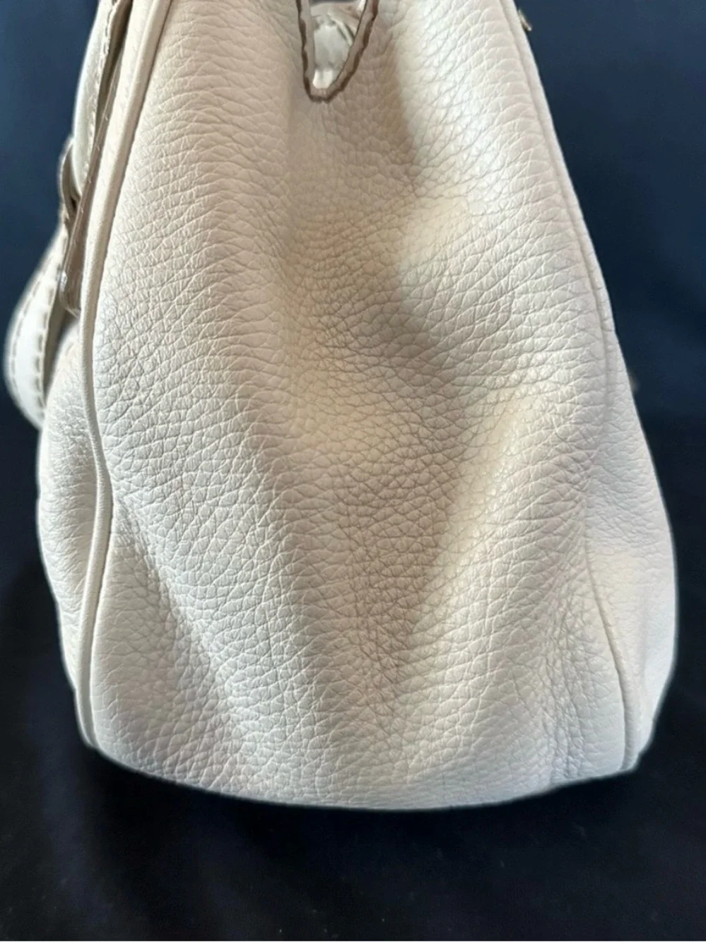 Tod's Cream Leather Shoulder Bag with Wood-Tone Accents